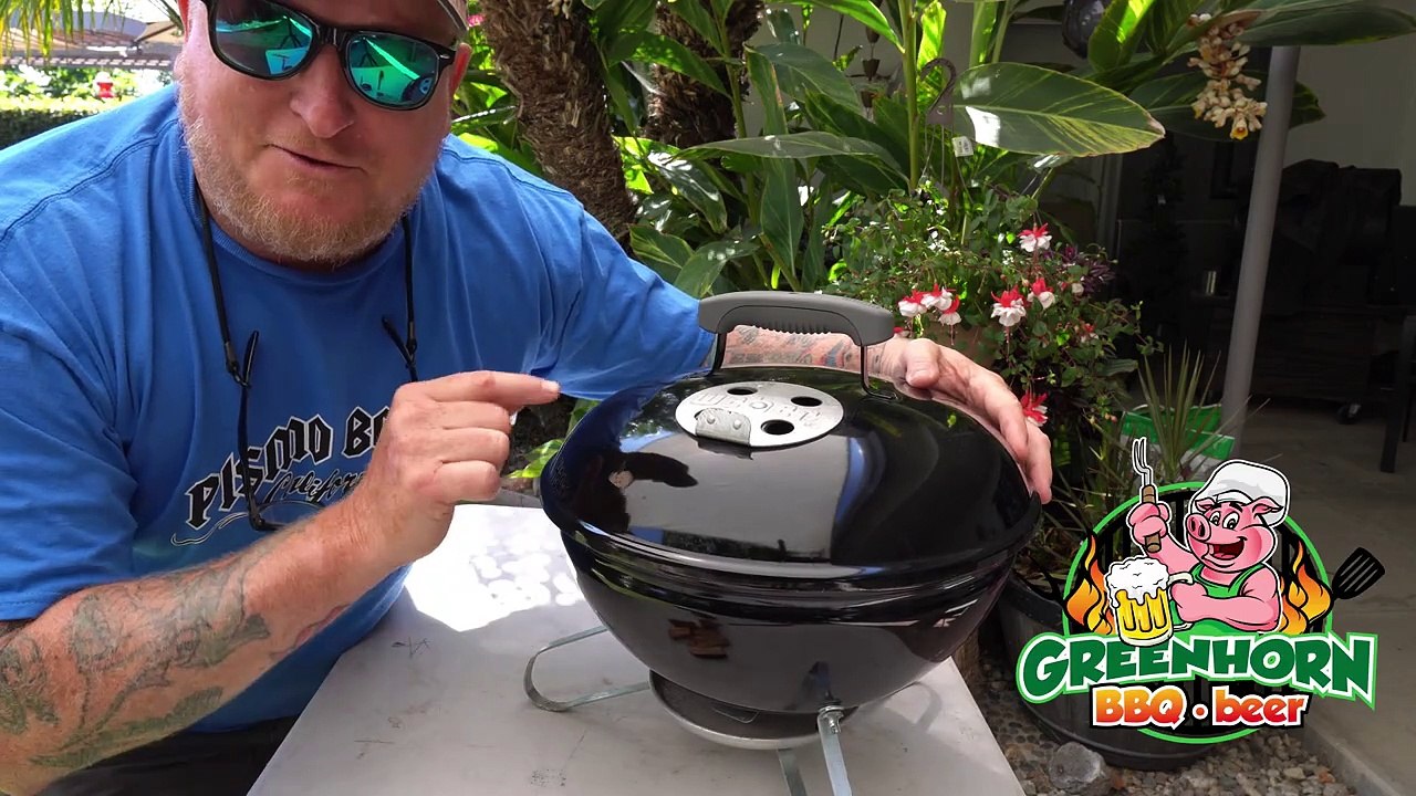 Best chicken wings recipe smoked on a small charcoal grill Smokey Joe