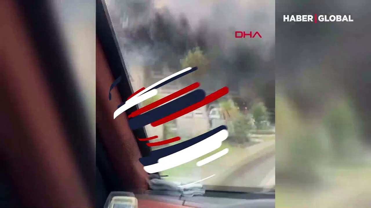 Sultangazi'de ayakkabı imalathanesinde yangın çıktı! Patlama sesleri duyuluyor