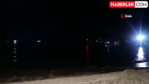 İzmir'in Dikili ilçesinde balıkçı teknesi battı! 3 kişinin cansız bedeni bulundu, 2 kişi kayıp