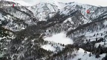 Borçka Karagöl’ün karla kaplı eşsiz manzarası havadan görüntülendi