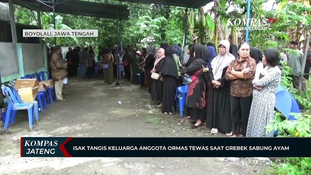 Isak Tangis Keluarga Anggota Ormas Tewas saat Grebek Sabung Ayam