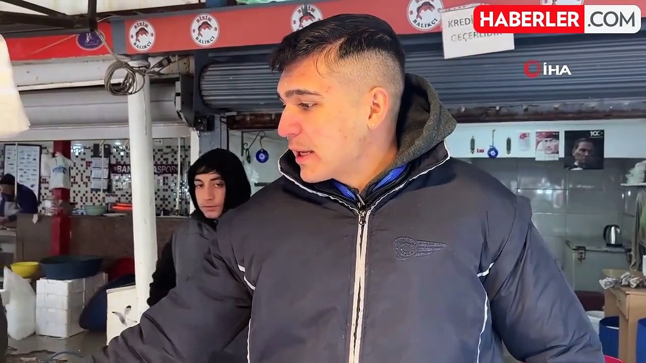 Fırtına hamsi fiyatlarını vurdu, kilosu 200 TL'ye çıktı