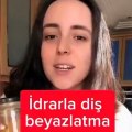 'Aztek soyluları böyle yapıyormuş' dedi, dişlerini idrarla fırçaladı!