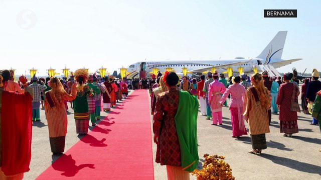 Al-Sultan Abdullah, Tunku Azizah arrive in Pahang