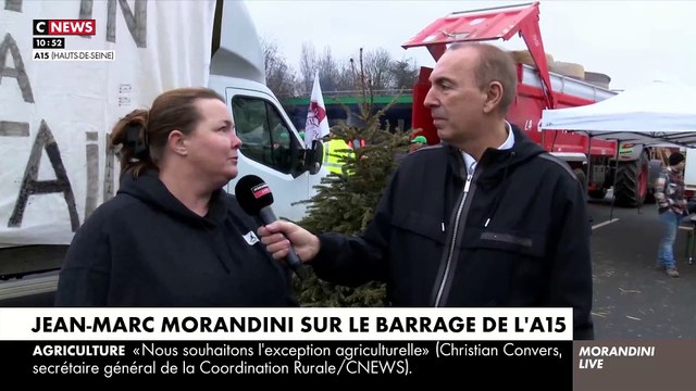Jean-Marc Morandini sur CNews depuis un barrage d'agriculteurs: Les larmes d'une agricultrice qui craque en évoquant son quotidien et ses difficultés - Regardez