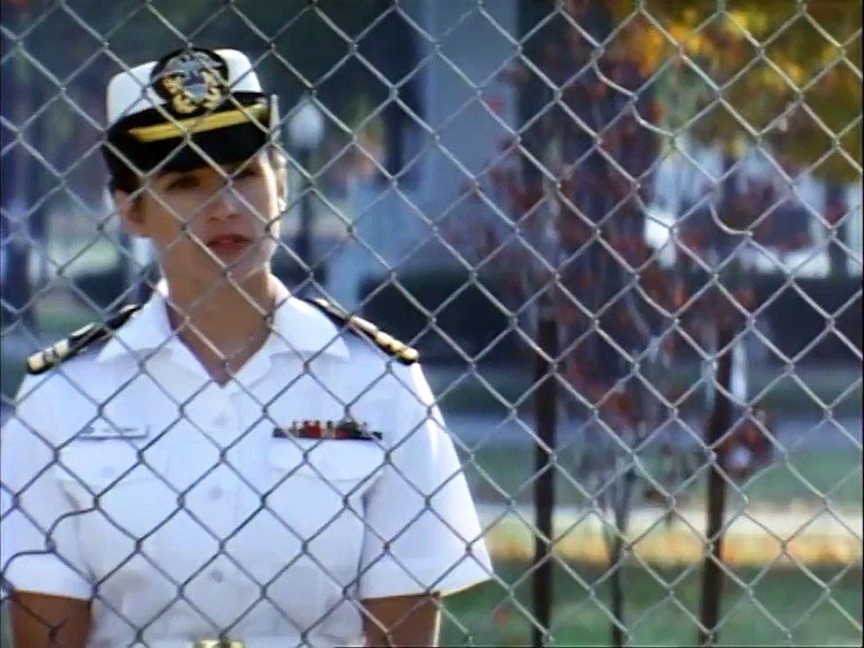 Des hommes d'honneur Bande-annonce (EN)