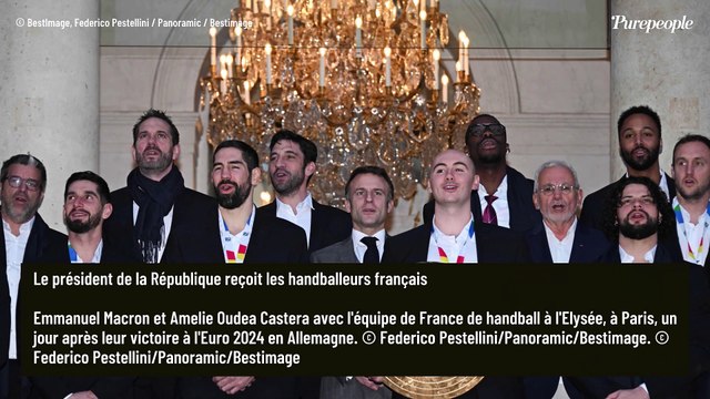 PHOTOS Emmanuel Macron reçoit les handballeurs à l'Elysée : Amélie Oudéa-Castéra présente pour accueillir les champions