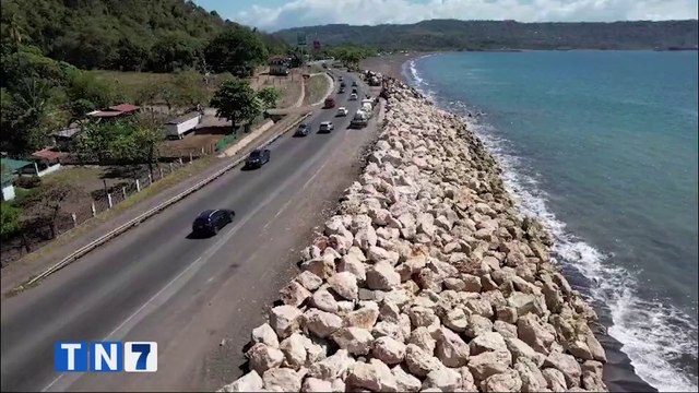 tn7-rompeolas-de-caldera-se-refuerza-con-10-mil-toneladas-mas-de-rocas-300124