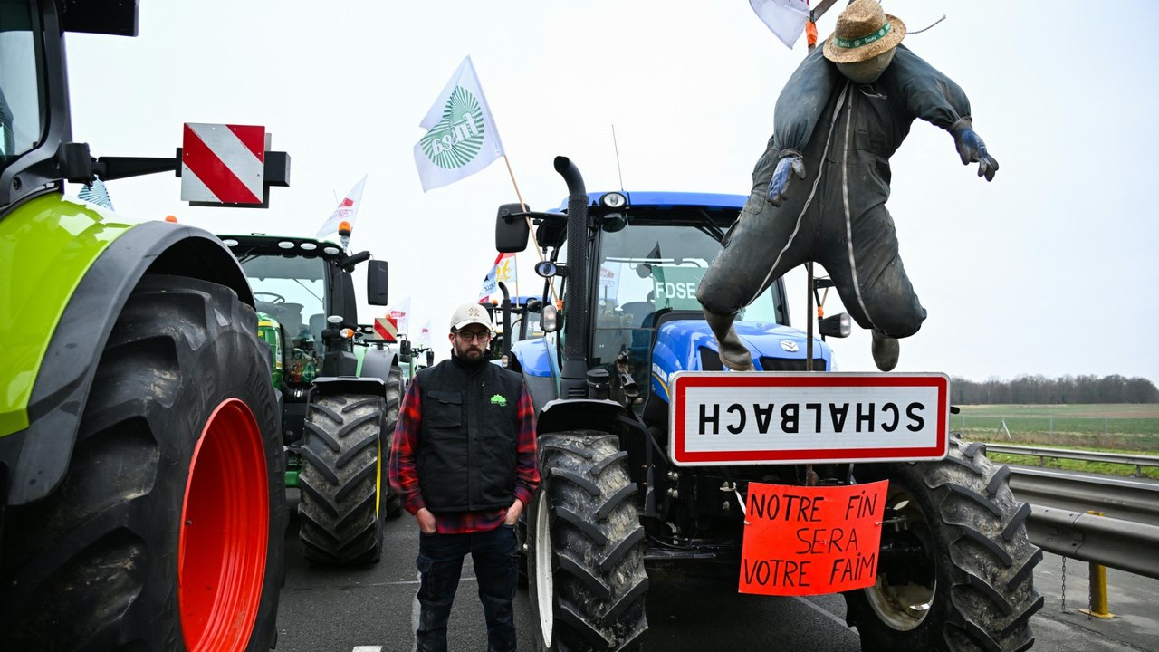 Frankreichs Bauern setzten 'Belagerung' von Paris fort
