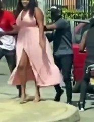 Inusual manera de pedir matrimonio