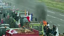 Governo francês promete novas medidas aos agricultores e renegociação europeia