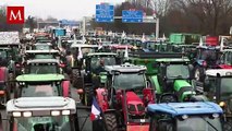 Continúan bloqueos de agricultores en Francia; se extienden protestas a España