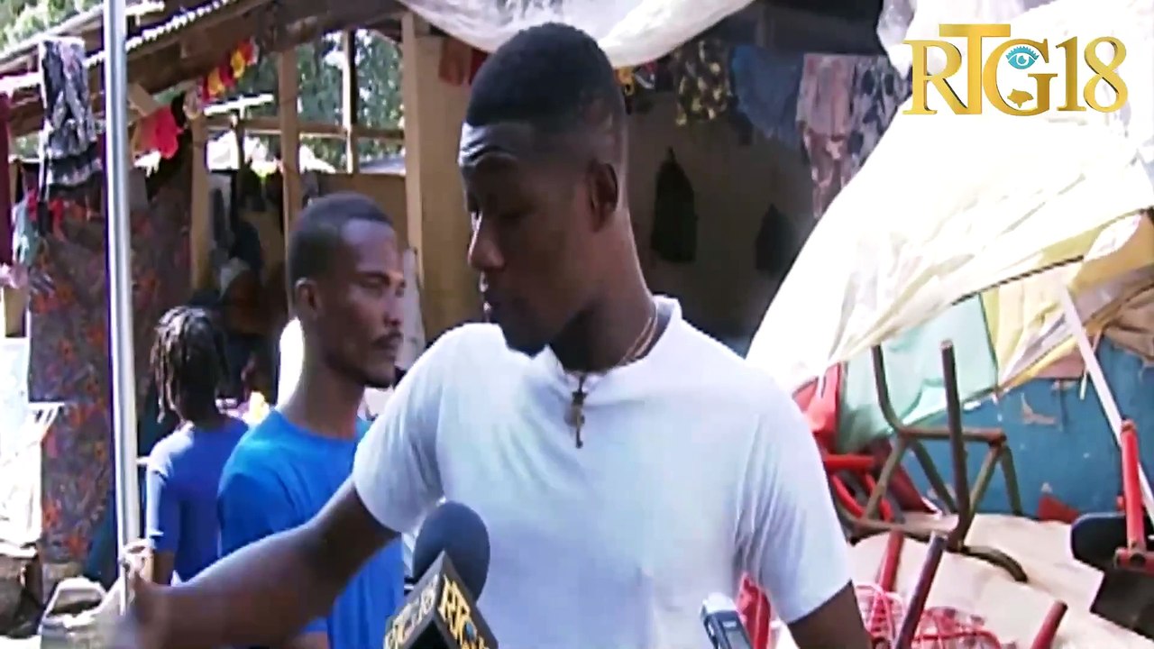 Plizyè santèn Fanmi ki kouri kite zòn kafou fèy pou vyolans gwoup ame  mande sipò otorite yo.