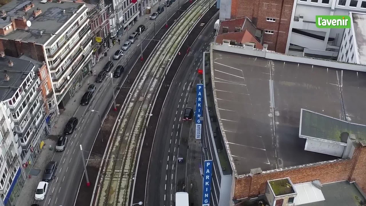 Comment installe-t-on un tram dans une ville ?