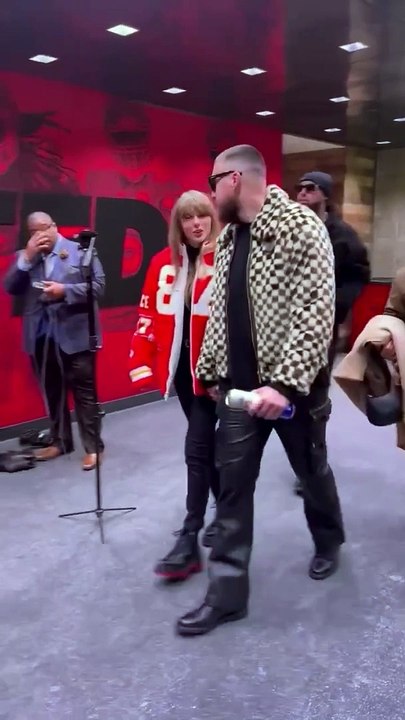 Kelce skips Grammys, prioritizes Super Bowl prep. Sorry, Taylor!