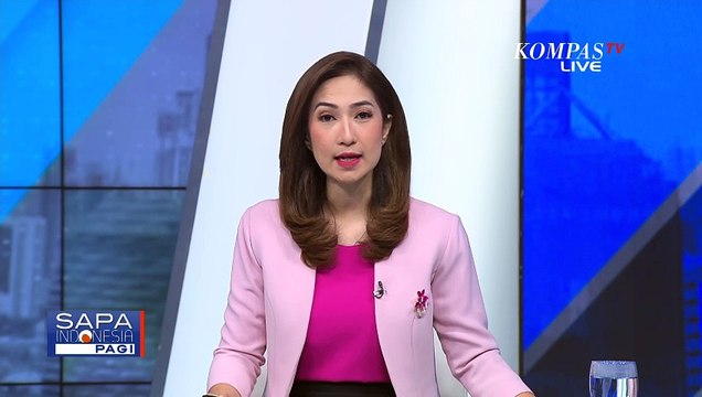 Minibus Ringsek Usai Tabrak Beton Pembatas Transjakarta, Pengendara Terluka di Bagian Kepala