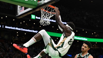 Dunk of the Night: Neemias Queta