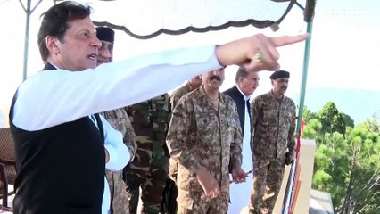 الحكم على رئيس الوزراء الباكستاني السابق عمران خان وزوجته بالسجن 14 عاما في قضية فساد