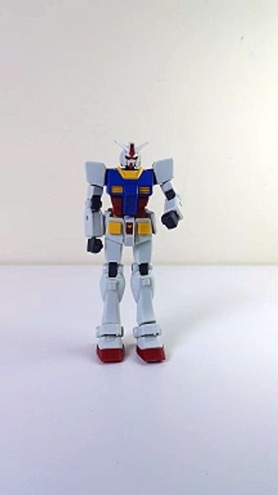 gundam loves dancing