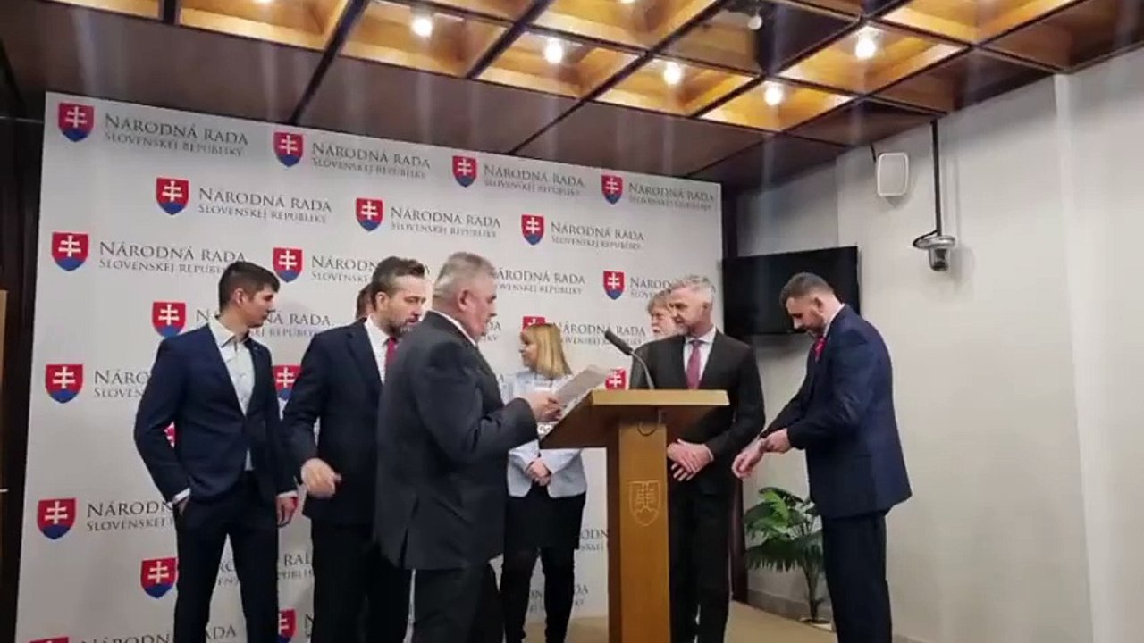 ZÁZNAM: J. Richter: Smer má záujem, aby sa na tejto schôdzi rokovalo štandardne