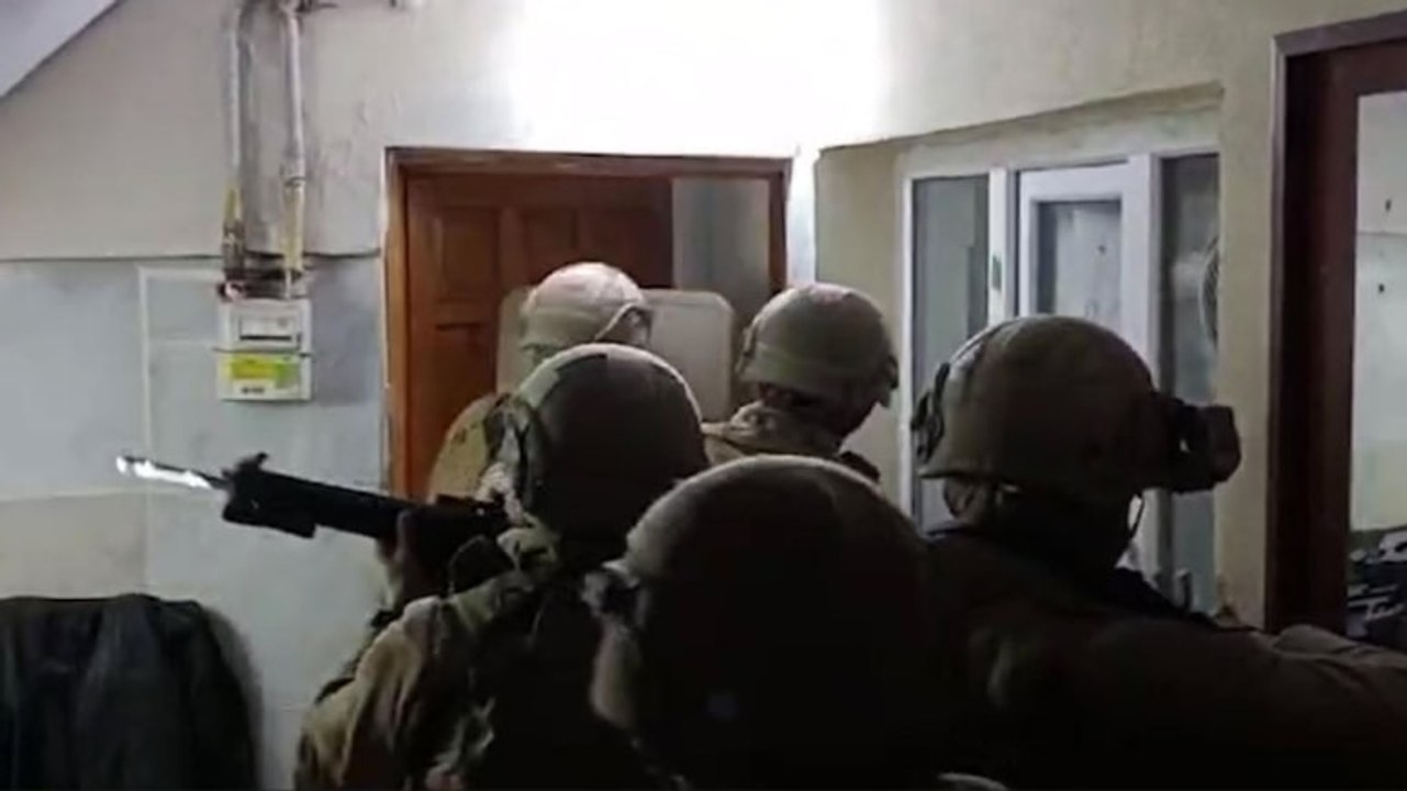 Terör örgütü adına bilgi toplayıp keşif yaptılar