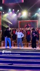 Shah Rukh Khan dances to   Le Gayi Le Gayi at NMACC