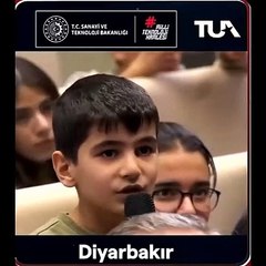 Alper Gezeravcı'ya Diyarbakırlı öğrenciden ilginç soru: Uzaylı gördün mü?
