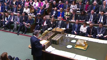 PMQs Showdown: Starmer Slams Sunak Over Rising Mortgage Costs 🏦
