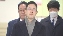 '고발 사주 의혹' 손준성 차장검사, 1심 징역 1년...