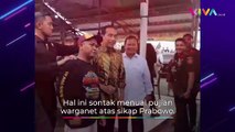 Reaksi Prabowo Lihat Warga Pose Dua Jari di Depan Jokowi