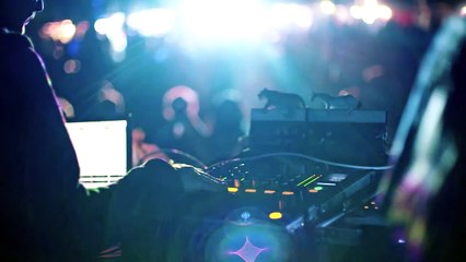 Scratchy like a blade - Electronic Dance Music