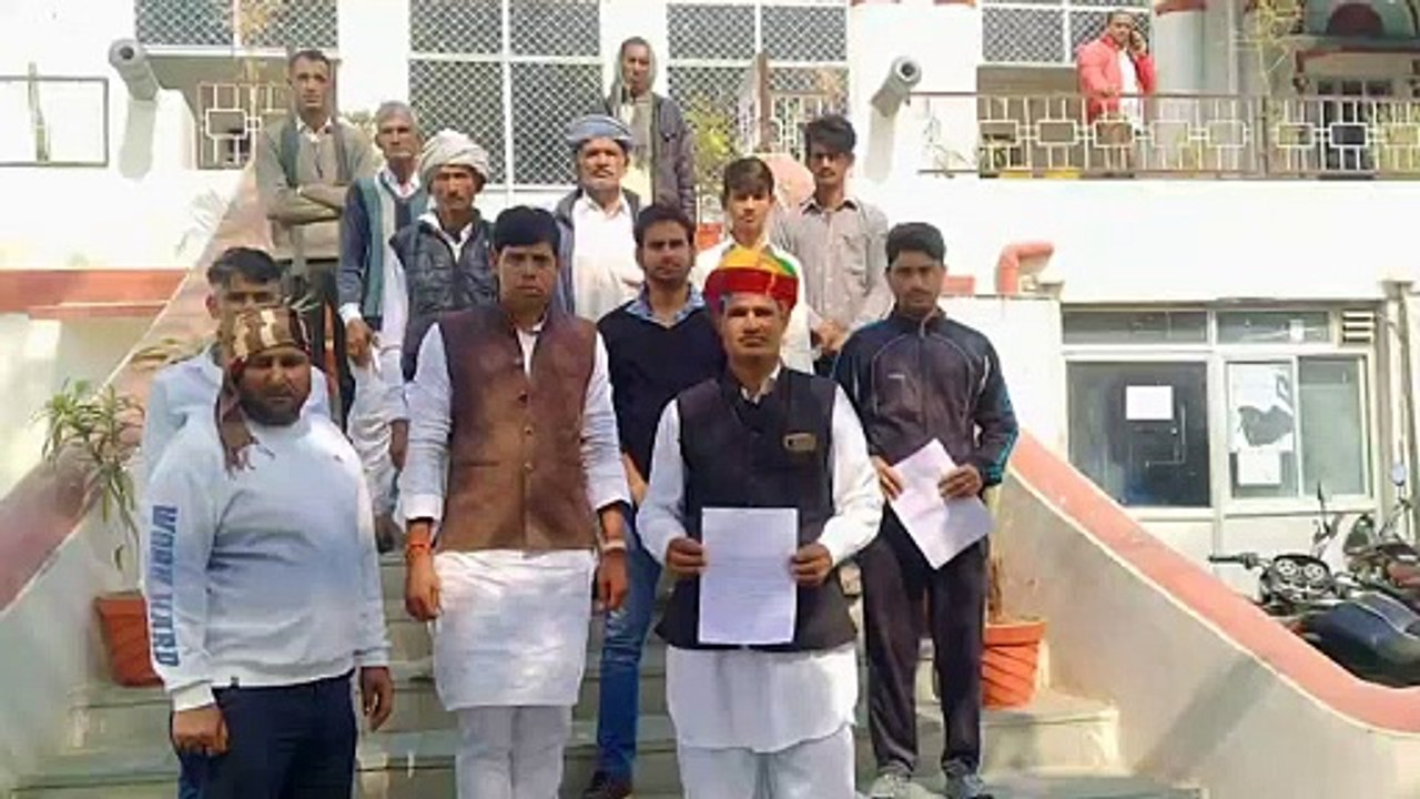 किसानों से किया वादा करो पूरा, प्रधानमंत्री के नाम सौंपा ज्ञापन