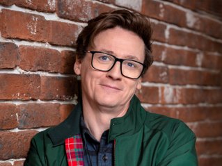 Six of the Best Podcast with Ed Byrne 🎙️: Comedy Origins, Rituals & More