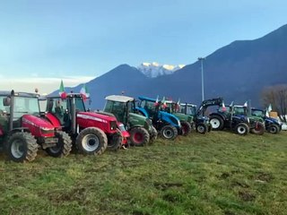 Download Video: La protesta degli agricoltori a Piantedo