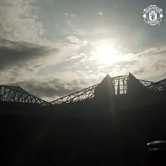 Old Trafford'da Türk Bayrağı göndere çekildi