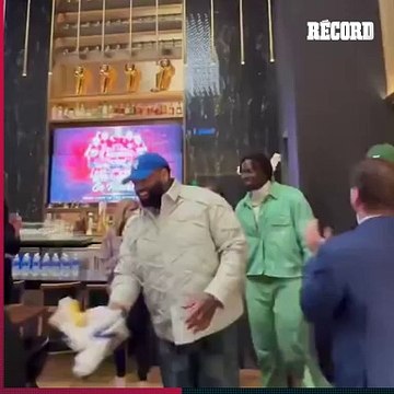 Los Warriors de Golden State hicieron un obsequio a los San Francisco 49ers