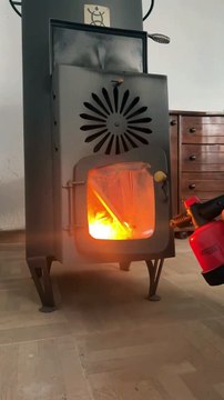 Палене на Ракетна печка - Топлина като от Ядрата на Земята, Димът като от Цигара - Бездимни печки