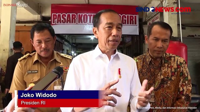 Tinjau Bahan Pokok di Pasar Wonogiri, Jokowi: Harga-Harga Masih Ba