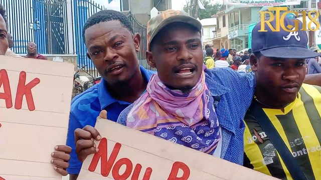 Manifestasyon nan vil Pòdepè pou mande demisyon Premye Minis Dr.Ariel Henry
