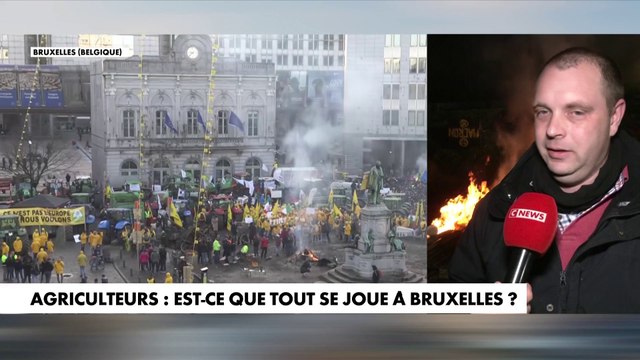 «On reste déterminés, on lâche rien et on attend des actes aujourd'hui, des engagements réels et sûrs, parce qu'on aimerait bien retourner dans nos fermes», à Chilly Mazarin près du blocage de l'A6, les agriculteurs français restent soudés