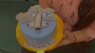 Airplane Theme Cake | क्रीम केक पर फोंडेंट से बनाओ हवाई जहाज | Semi Fondant Cake | Easy Cake Design