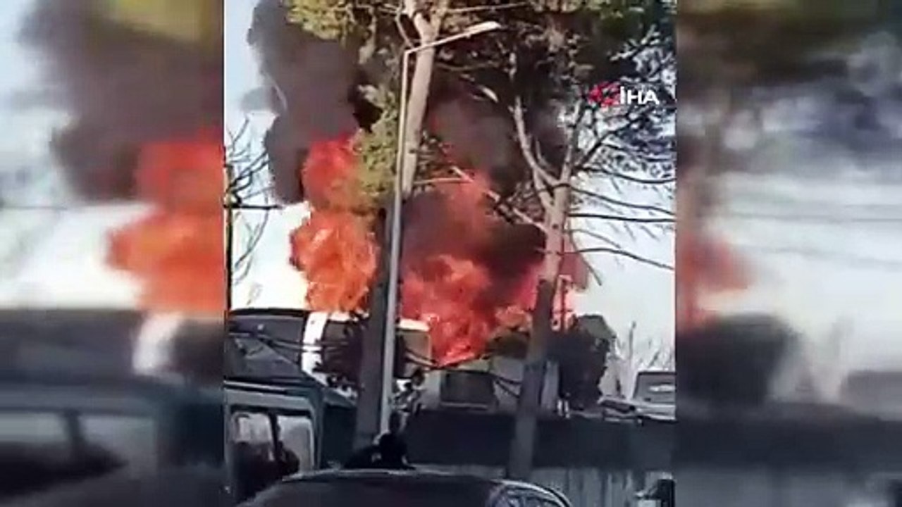 Bursa'da park halindeki otobüs alev alev yandı