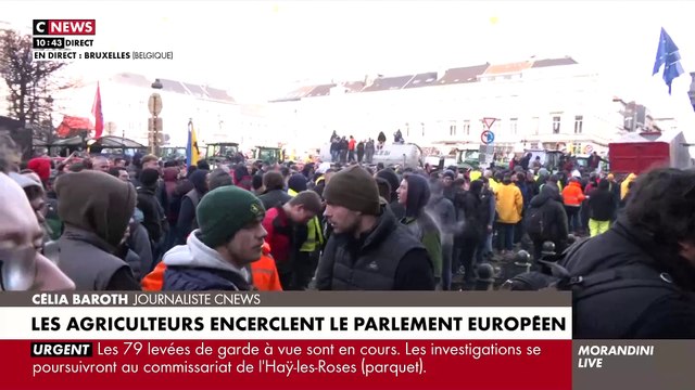 Agriculteurs: Premiers incidents à Bruxelles avec la police alors que des centaines de tracteurs encerclent le Parlement européen - Regardez