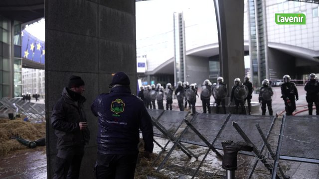 Crise agricole : tensions entre agriculteurs et policiers à Bruxelles