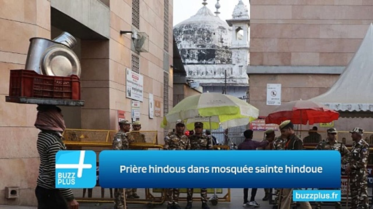 Prière hindous dans mosquée sainte hindoue