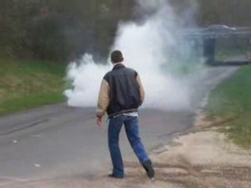 wech wech dans la voiture