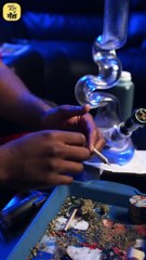 इतना प्यार, नालायक को कार? || आचार्य प्रशांत