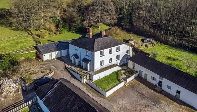 Georgian farmhouse for sale with beautiful countryside views and holiday cottage