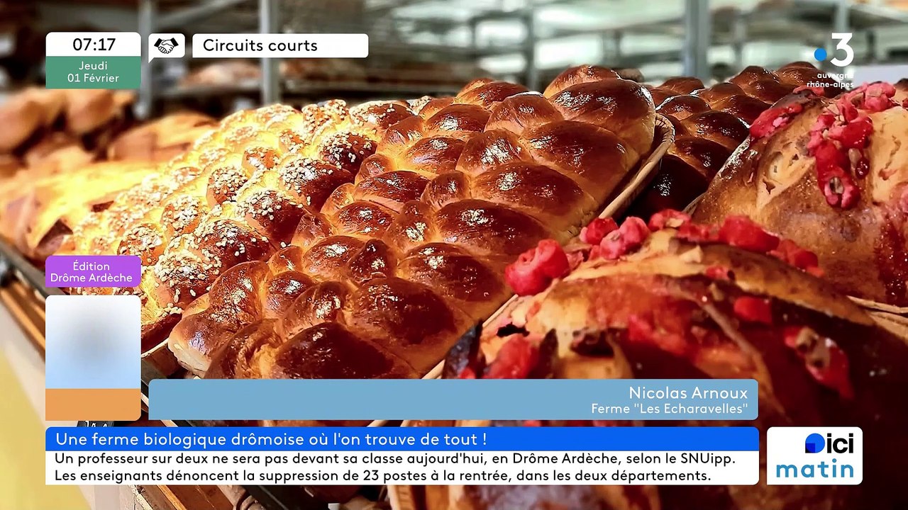 À La Garde-Adhémar, la ferme Bio "Les Écharavelles", légumes, œufs, viandes/charcuteries, pains au levain...