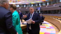 Los líderes UE acuerdan por unanimidad la ayuda de 50.000 millones a Ucrania